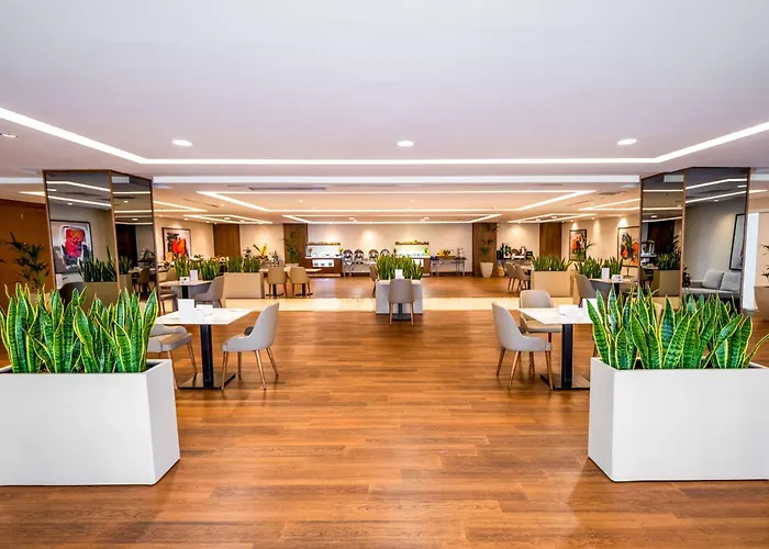 Radisson Residences Avrupa Tem Istanbul
