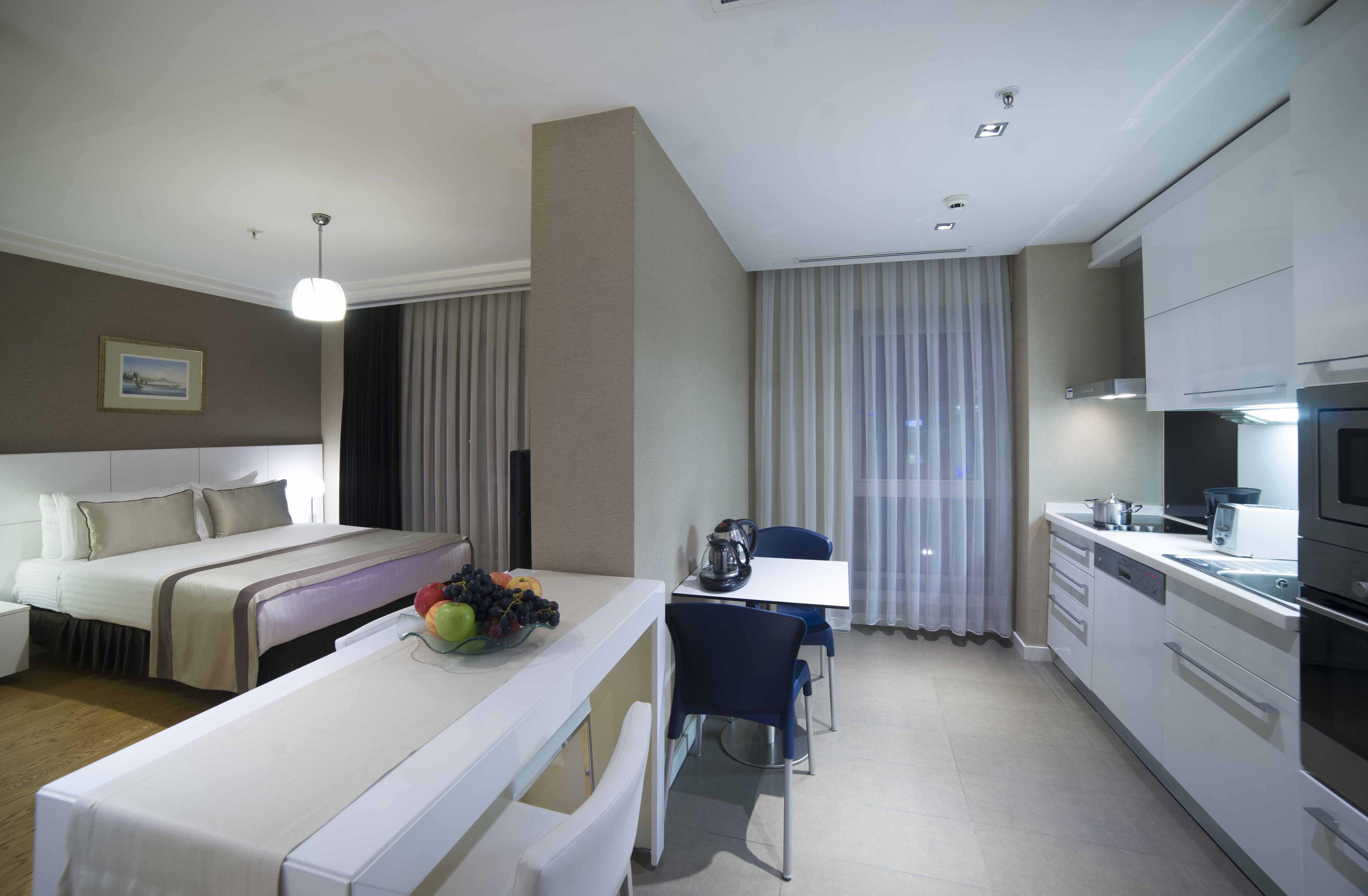 Hotel Radisson Residences Avrupa Tem 4*